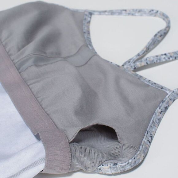 Lululemon Power Y Tank Petite Fleur Silver Spoon Size 4 - Picture 4 of 8